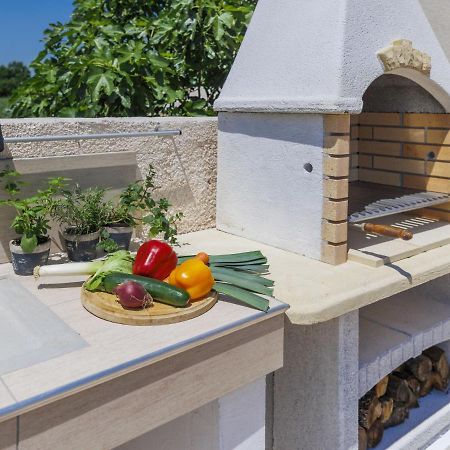 Holiday Home Villa Dora By Interhome Pula Exterior foto