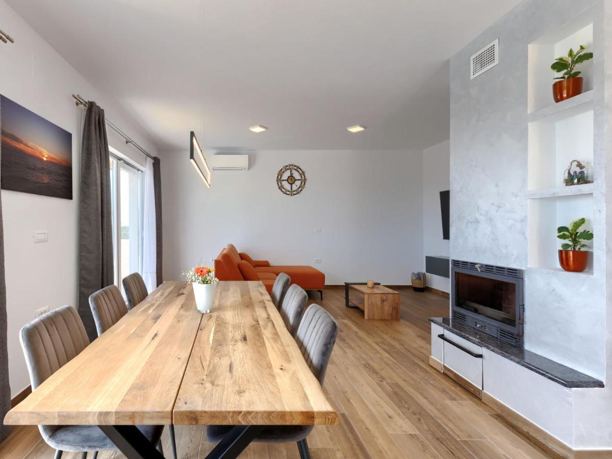 Holiday Home Villa Dora By Interhome Pula Exterior foto