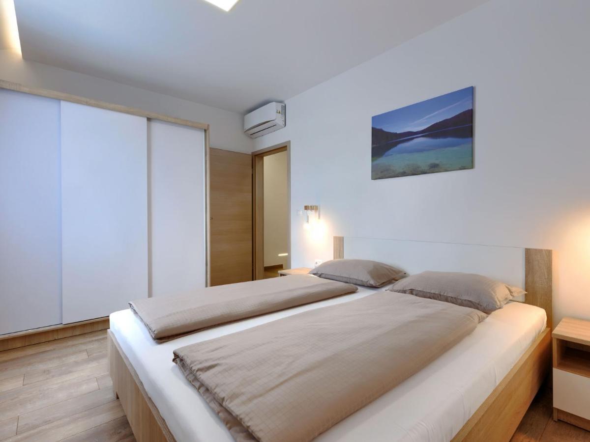 Holiday Home Villa Dora By Interhome Pula Exterior foto