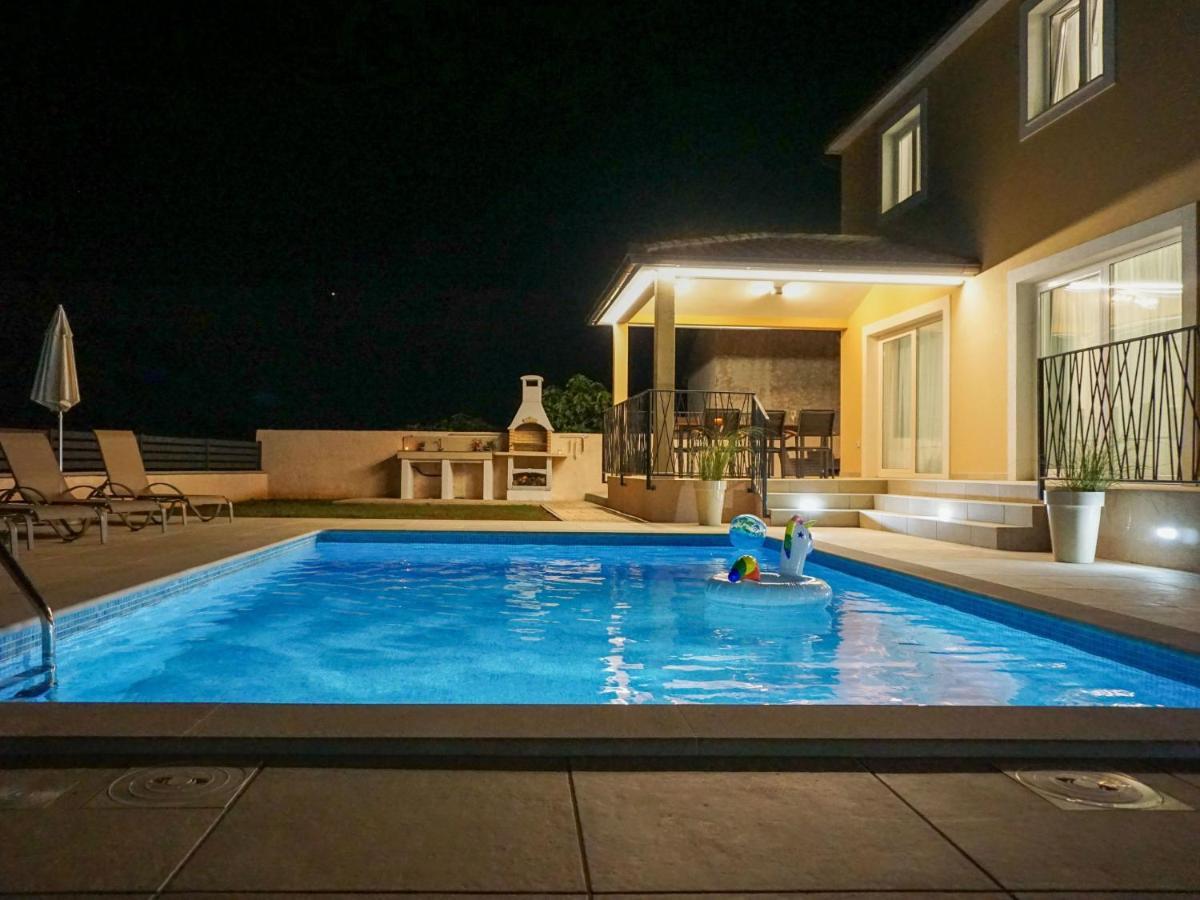 Holiday Home Villa Dora By Interhome Pula Exterior foto